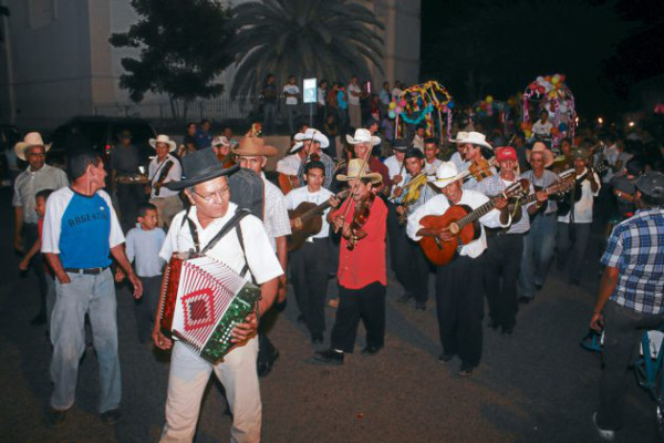 Celebran la boda más aclamada del sur