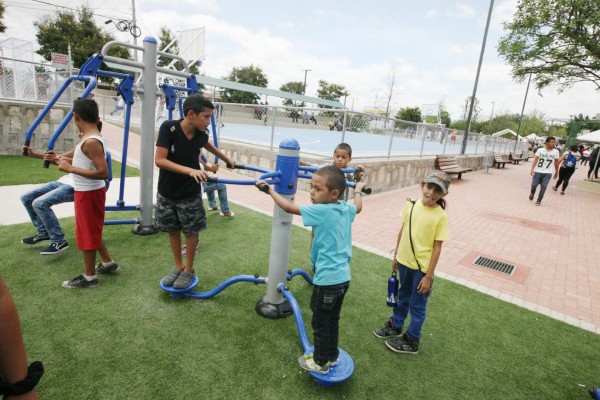 Inauguración del parque La Amistad se convierte en una fiesta deportiva