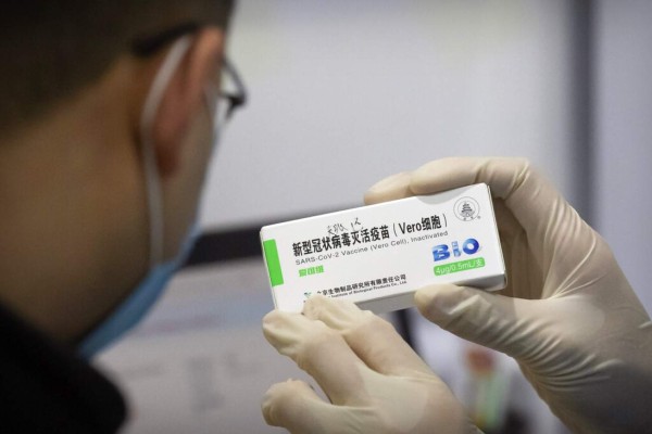 16 datos que no sabías de la vacuna rusa y china que planea adquirir Honduras