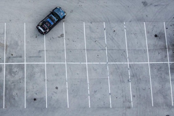 FOTOS: El calvario de dos trotamudos varados en Florida por el Covid-19