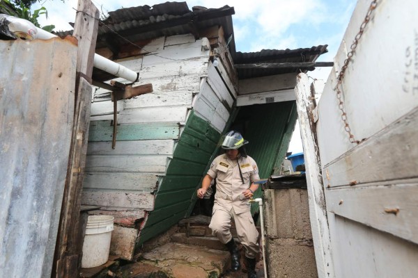 Lluvias dejan pérdidas materiales en seis sectores de Comayagüela