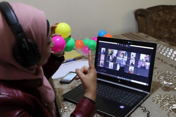 Entierros sin familia, cursos online y calles vacías: los efectos del coronavirus