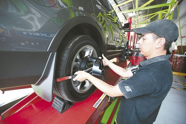 Revisión de autos con tecnología 3D