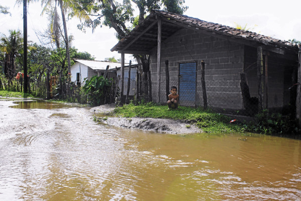 Lluvias causan daños en viviendas de Trojes