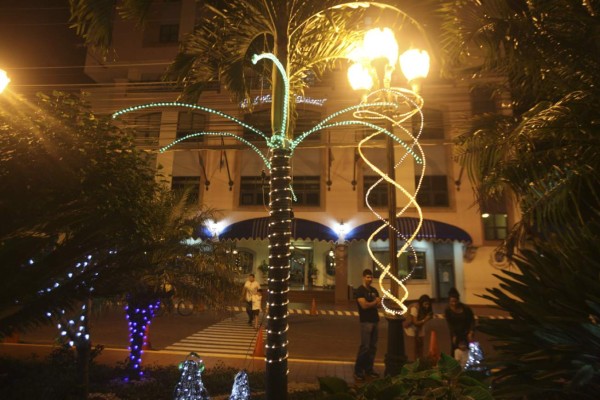 El espíritu de la Navidad ilumina Tegucigalpa