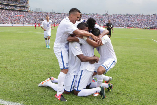Fotos del camino y clasificación de Honduras a Brasil 2014
