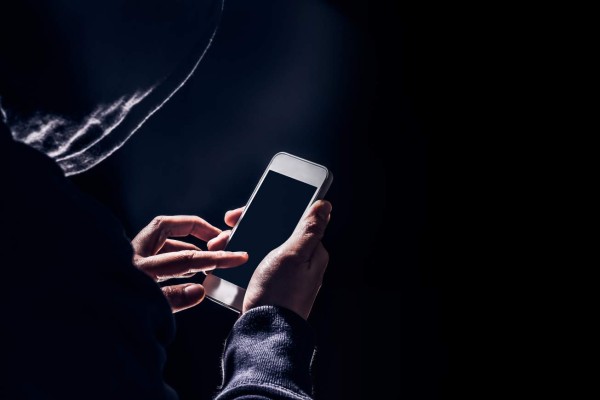 ¿Qué hacer si le roban el celular?