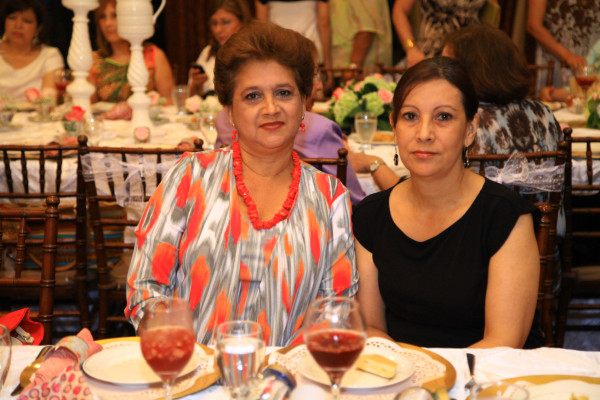 Alegre bienvenida para Olivia