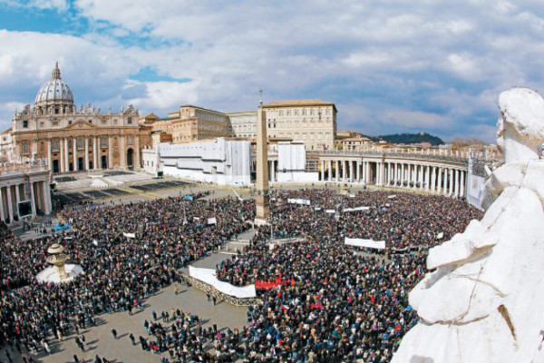 'El Señor conduce la barca de Pedro a puerto seguro”