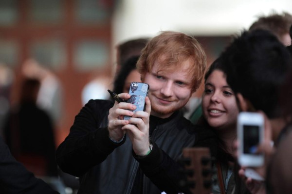 Sheeran destronó a drake y se alza como el artista más escuchado de 2017 en Spotify