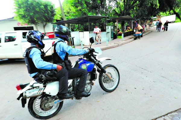 Bajo el acecho de robavehículos la colonia Centroamérica Oeste