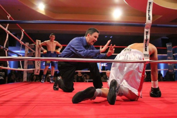 Boxeador hondureño noqueó a un mexicano en Houston