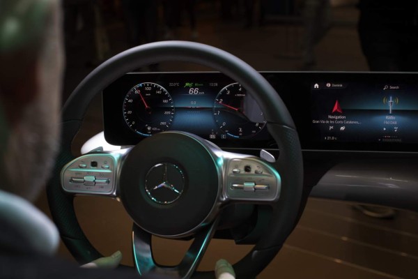 Así se vive la primera jornada del MWC 2018