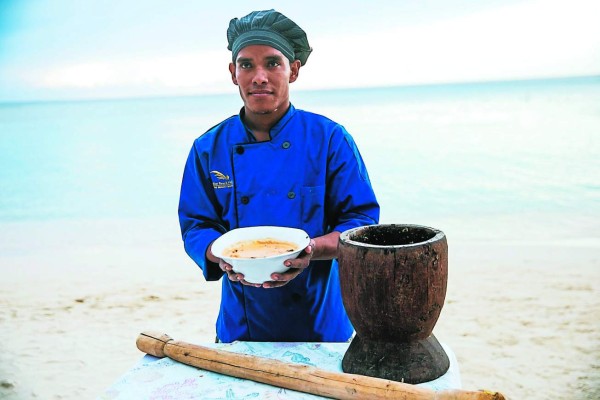 El sabor del Caribe, la fusión perfecta entre la cocina y la belleza de Roatán