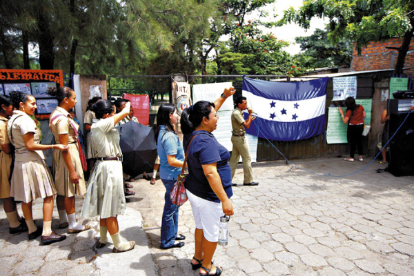 Honduras: Secretaría de Educación tramita primeros 50 despidos a maestros faltistas