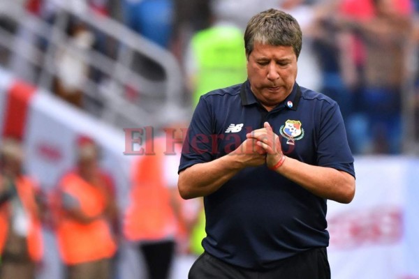 Captan a 'Bolillo' Gómez ¿suplicando piedad a Gareth Southgate, el DT de Inglaterra?