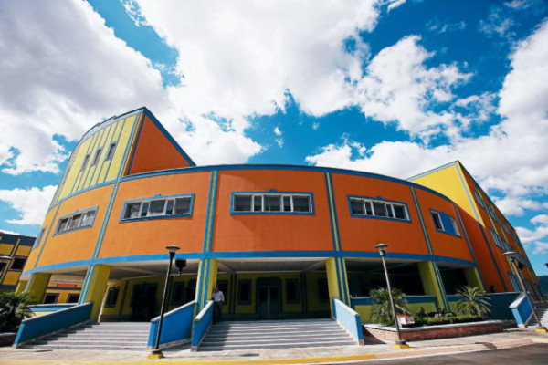 A finales de mayo llega equipo al Hospital María