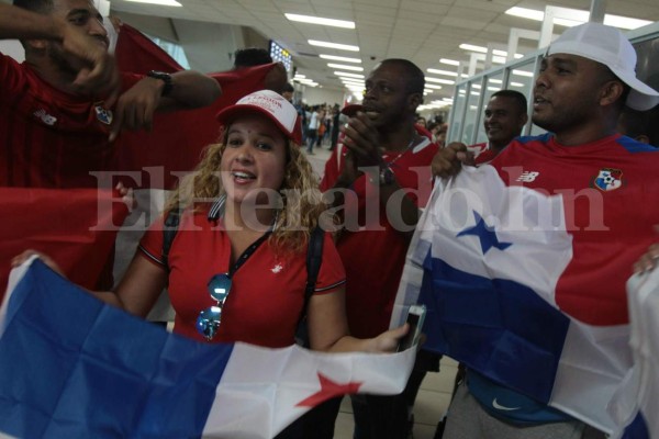 Jorge Luis Pinto, seleccionador de Honduras, vivió un show en Panamá