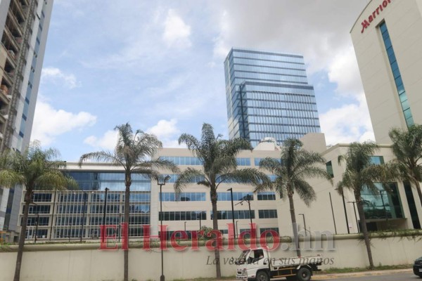 FOTOS: Así luce el Centro Cívico Gubernamental a un mes de su apertura