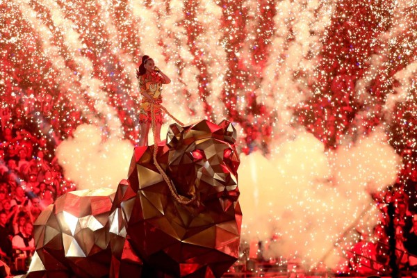 Katy Perry se roba el show en el Super Bowl