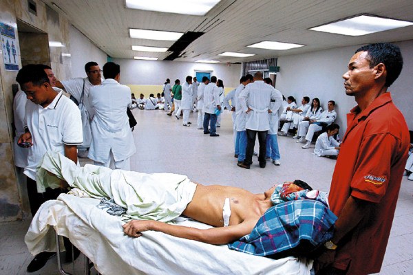 Urgen nuevo esquema para acceder a servicios de salud en Honduras