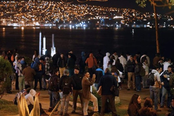 Chile: bonos de 1,460 y 290 dólares para afectados por terremoto y tsunami