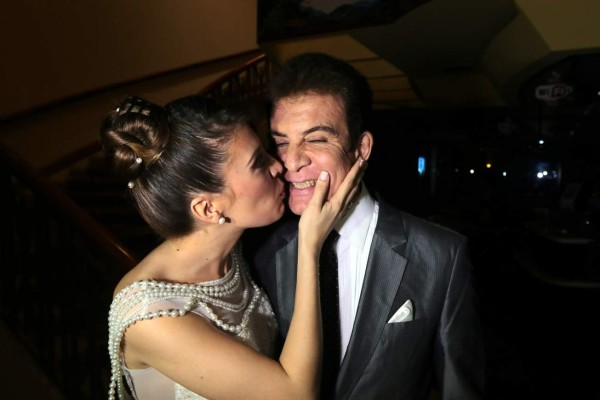 CONFIRMADO: Se casó Salvador Nasralla con Iroshka Elvir