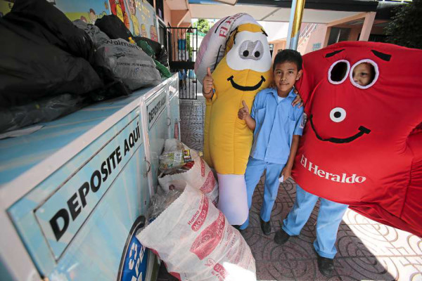 Don Lápiz y don Borrador se unen a fiesta ecológica