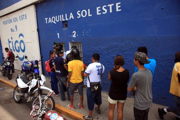 Resguardan el Estadio Nacional previo al partido Motagua-Olimpia