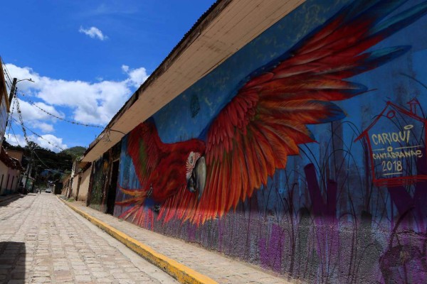 Cantarranas, San Juancito y Valle de Ángeles lucen sus mejores galas en Semana Morazánica