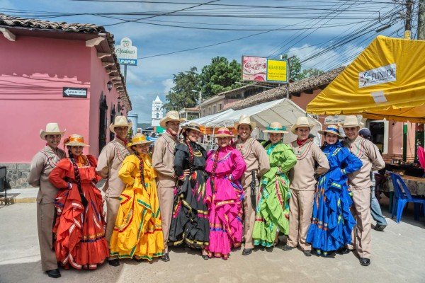 Color y tradición en Festival del Choro