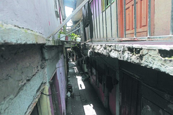 Insalubridad y problemas legales reinan en cuarterías capitalinas