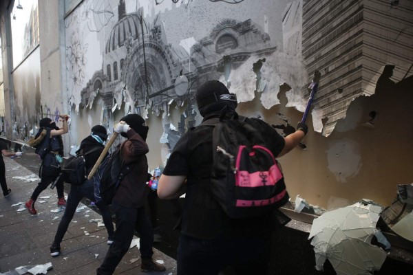 La muerte de un astro y violentas protestas: Las mejores imágenes de la semana&nbsp;&nbsp;