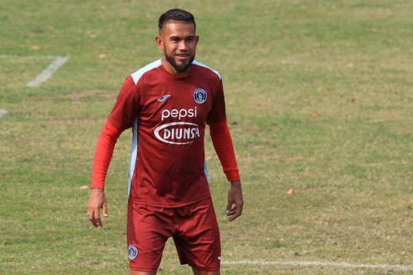 Carlos Discua: 'Podés andar muy mal, pero vas a un clásico y lo das todo'