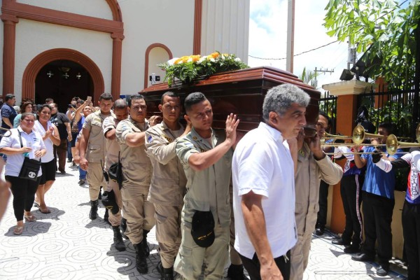 Así fue la despedida de Guillermo Anderson en La Ceiba