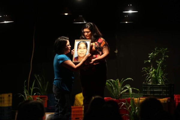 Un recorrido por la vida con 'Las Poderosas Teatro'