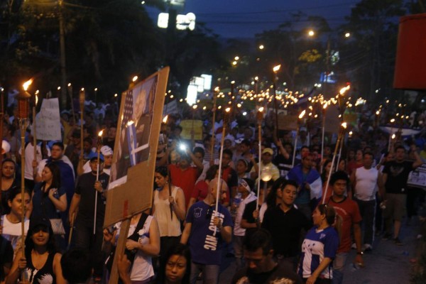 Sampedranos marchan contra la corrupción