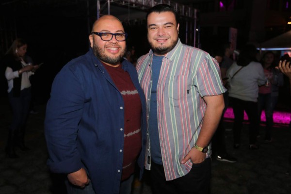 una noche con un toque de salsa, cumbia y mucho swing