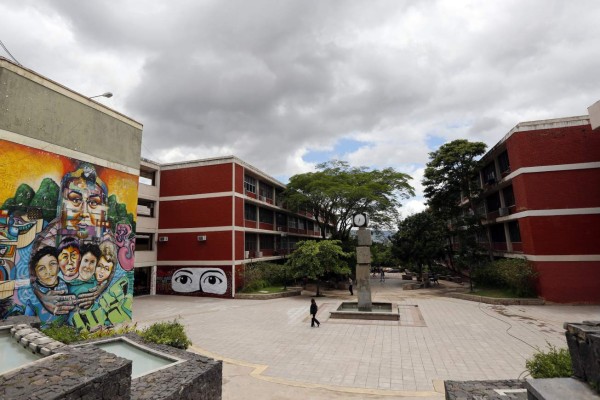 UNAH: Estudiantes y autoridades llegan a un acuerdo