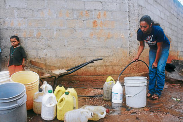 Conflicto por agua potable desata protesta