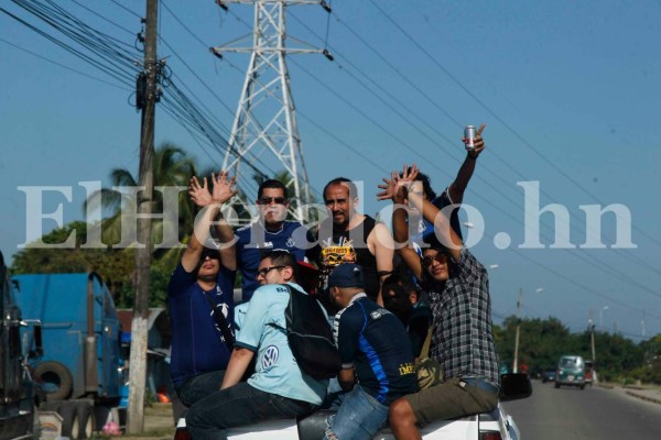Previo a la Gran Final del Apertura 2016 Puerto Cortés se despertó de fiesta