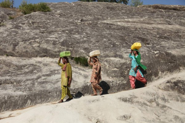 Ola de calor hace que gobierno de India prohíba cocinar durante el día