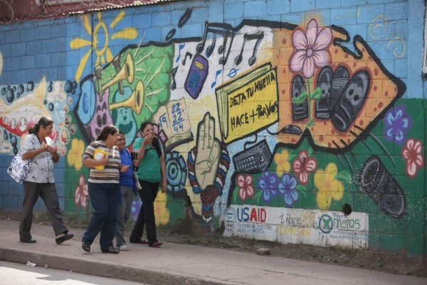 Tegucigalpa: Alcaldía aplaza borrado de grafitis