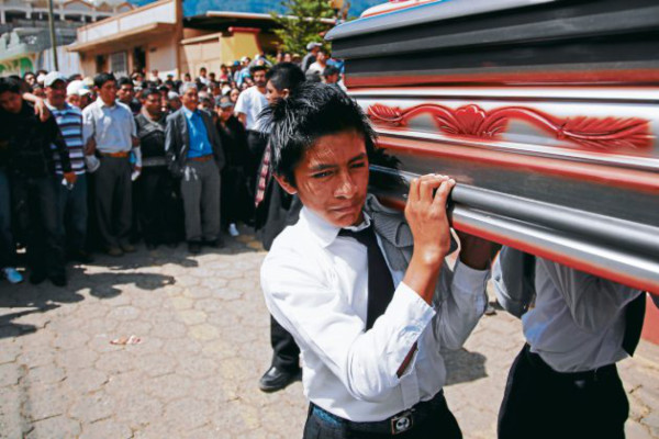 Continúan sismos y réplicas en zonas afectadas de Guatemala