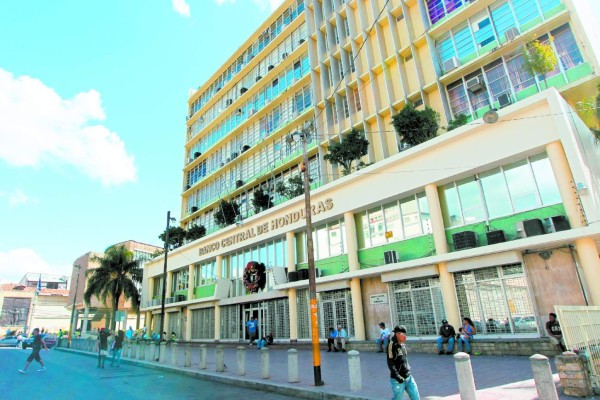 Reservas del BCH caen $109 millones a enero