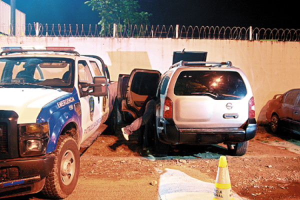 Malhechores liquidan a dos civiles y un policía en playa de Puerto Cortés