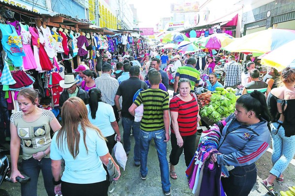 Comienza el ambiente de la temporada navideña en la capital de Honduras