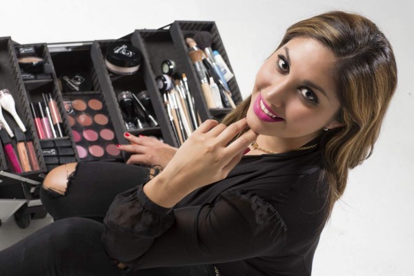 Alice Yacaman: 'La inseguridad en Honduras me hizo venir a EEUU y aquí descubrí mi pasión por el maquillaje'