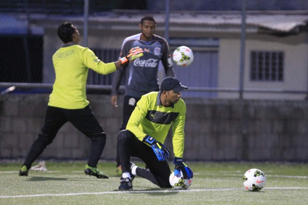 Se afina en el pasto sintético