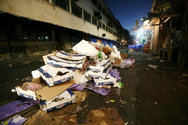 Cerros de basura tras ventas de fin de año en mercados de Comayagüela &nbsp;&nbsp;